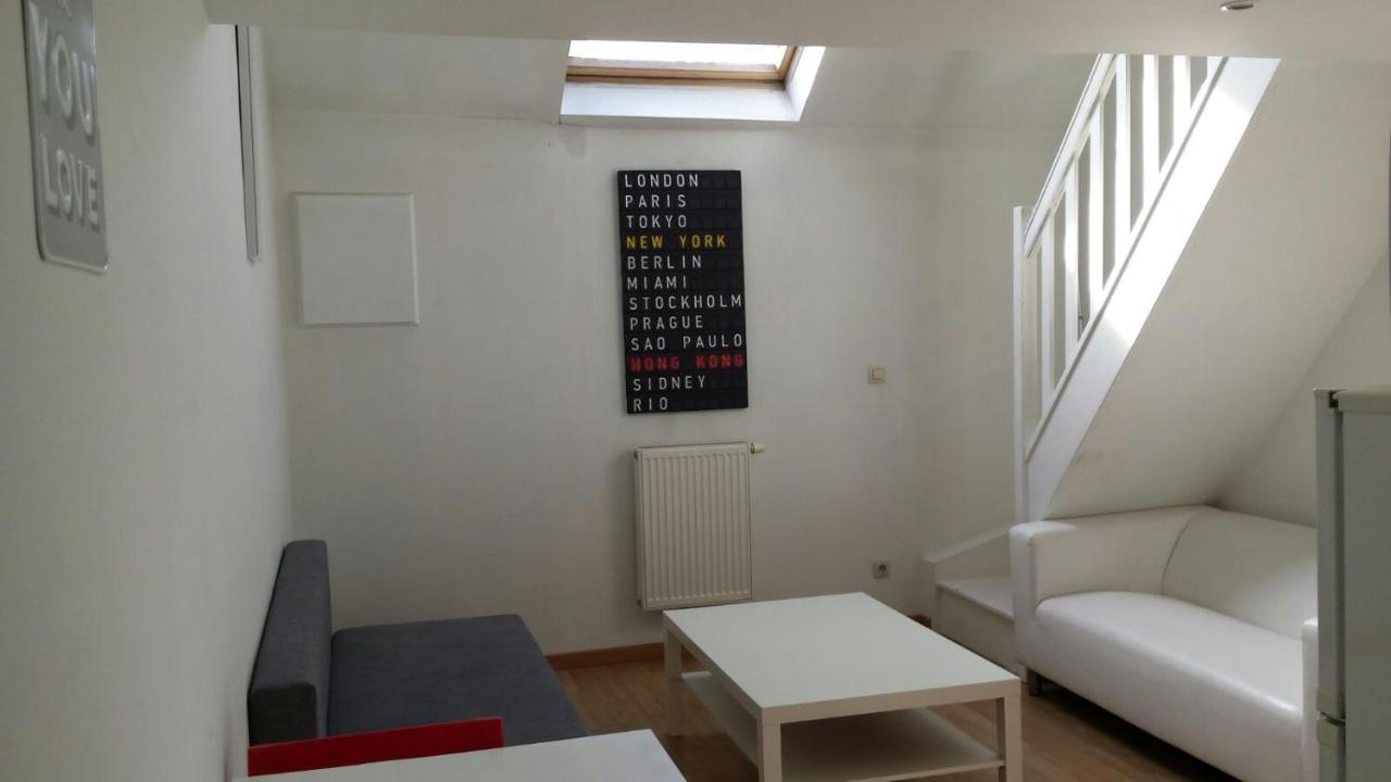 Central Duplex Sleeps 4 Brussels Exterior photo